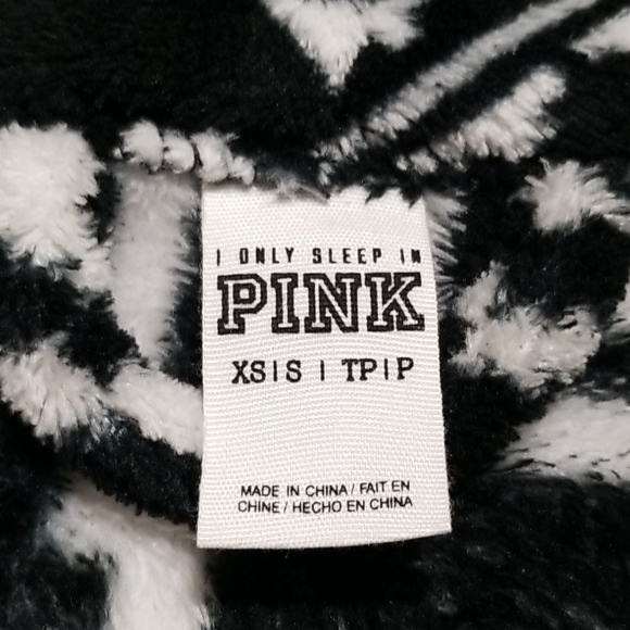 Pink By Victoria Secret Plush Robe - Picture 4 of 5